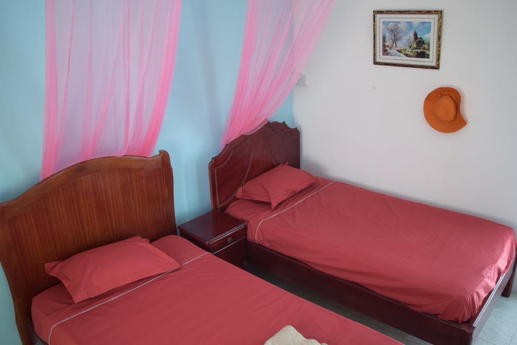 Mauri Holidays 'Budgeted Apartment' ラ・ガウレット 部屋 写真