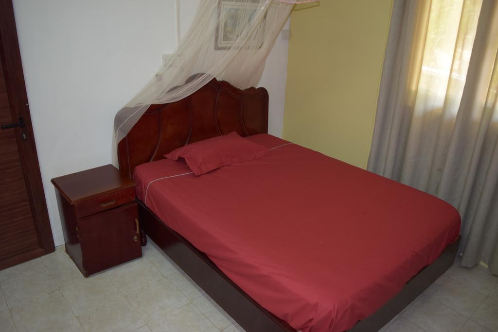 Mauri Holidays 'Budgeted Apartment' ラ・ガウレット 部屋 写真